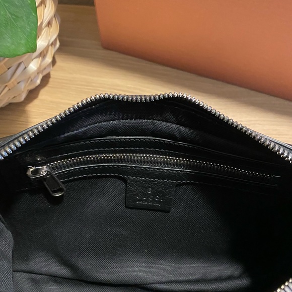 NEW GUCCI MORPHEUS BELT BAG - Picture 9 of 10